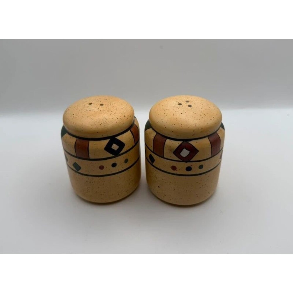 Vintage Hand painted Salt & Pepper Shaker Set